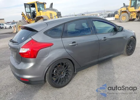 2012 Ford Focus Se z USA, uszkodzony, nr VIN 1FAHP3K27CL369445
